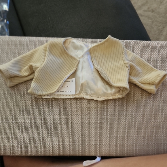 Source Unknown Other - 18in doll cover up